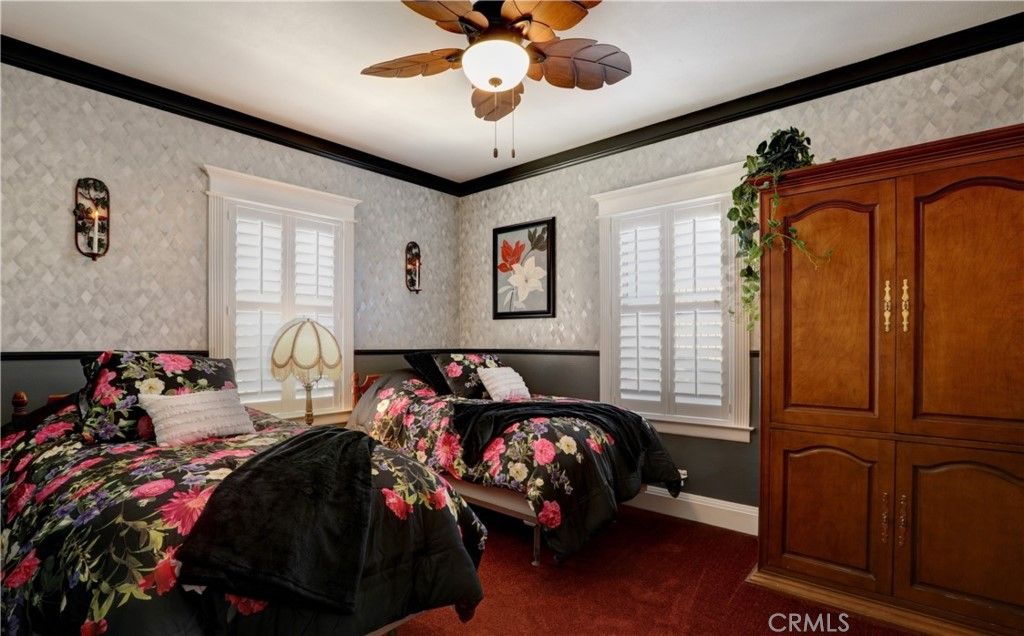 listing image 130723418079522059676