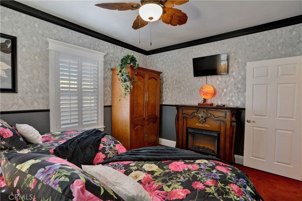 listing image 130727339462179759227