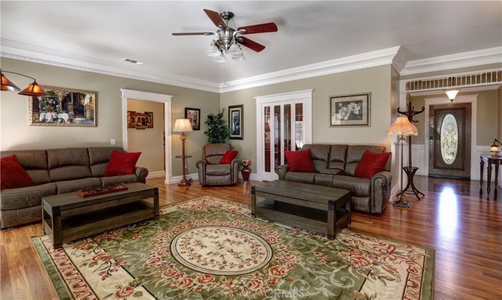 listing image 130728266065789614183