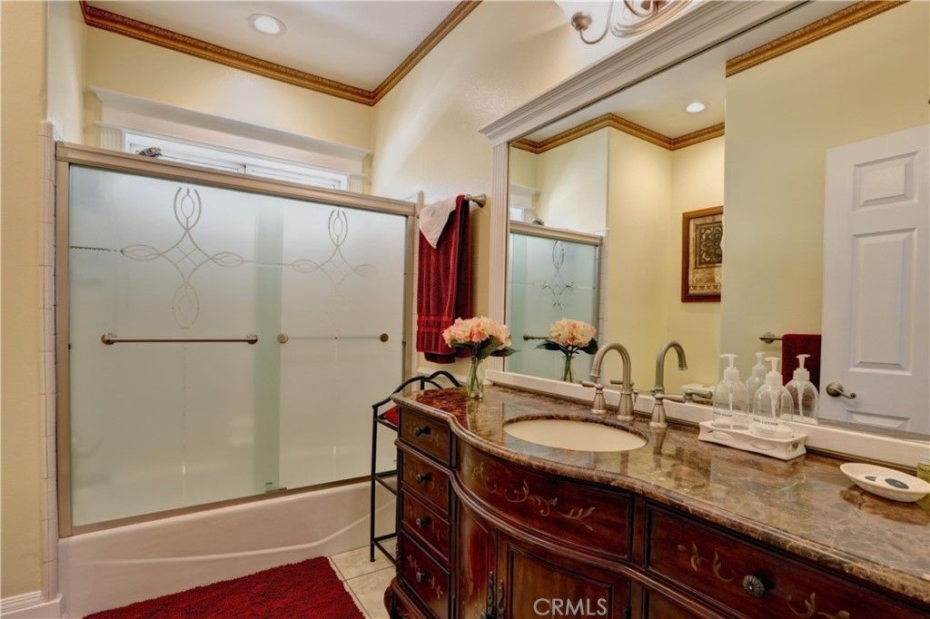 listing image 130724807392968741964