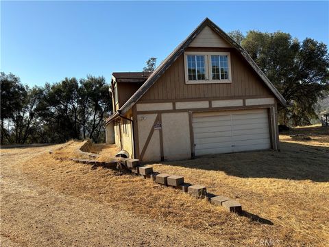 A home in Mariposa