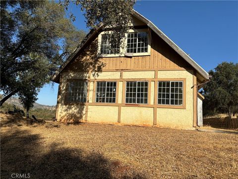 A home in Mariposa