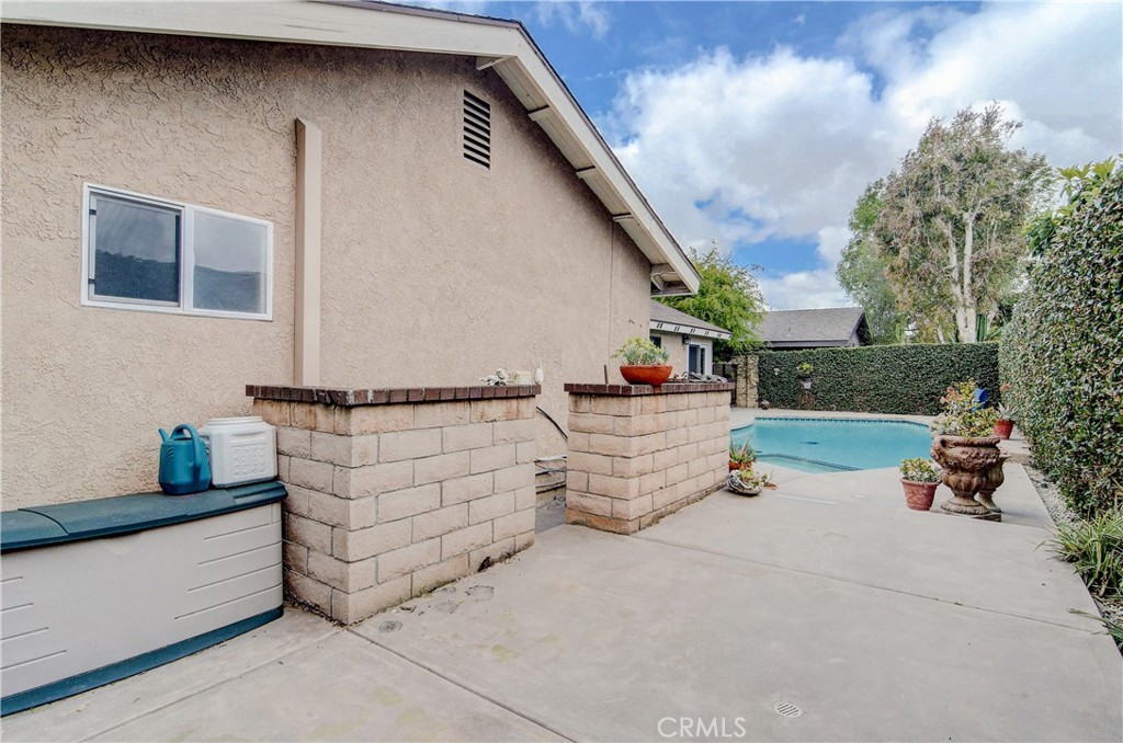 Photo 17 of 33 of 17941 Lucero Way house