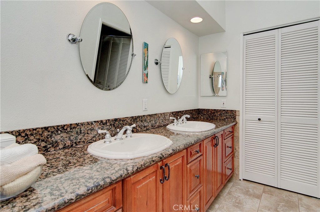 Photo 18 of 33 of 17941 Lucero Way house