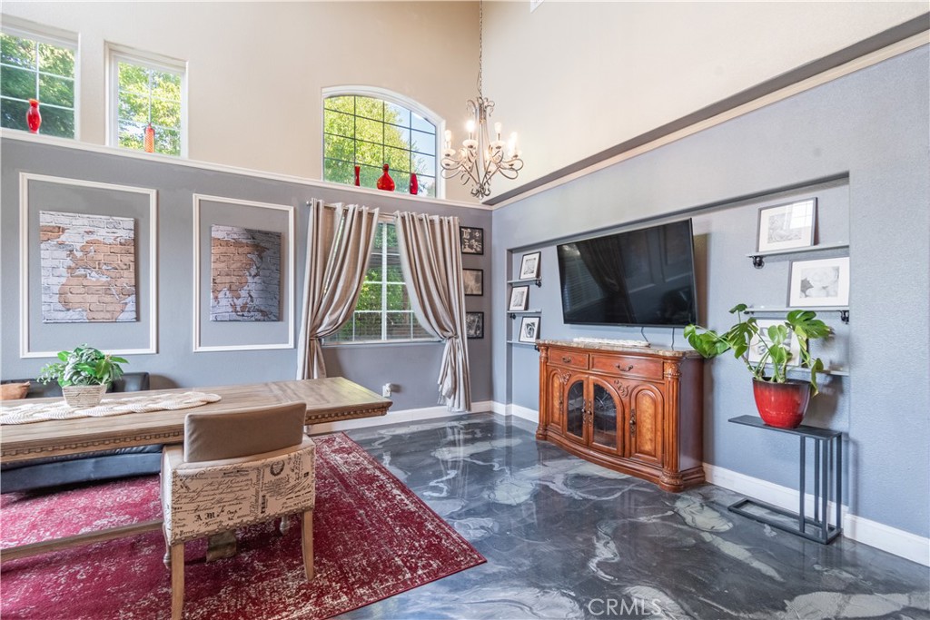 2488 Starling Drive