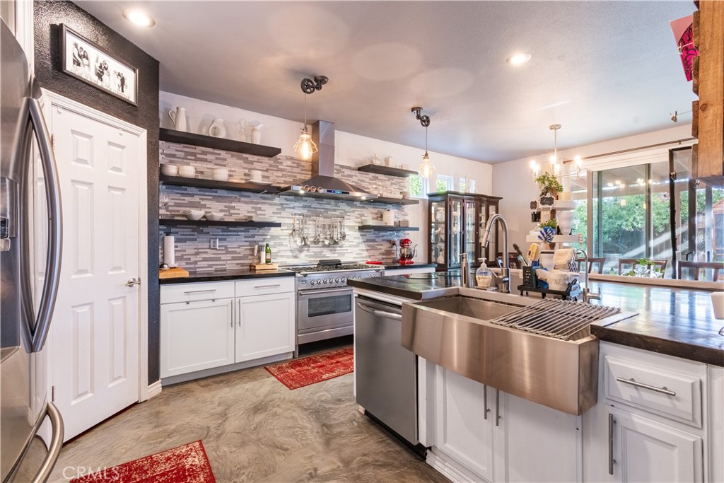 2488 Starling Drive
