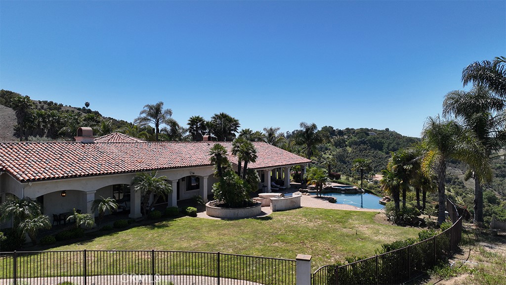 25900 Carancho Road