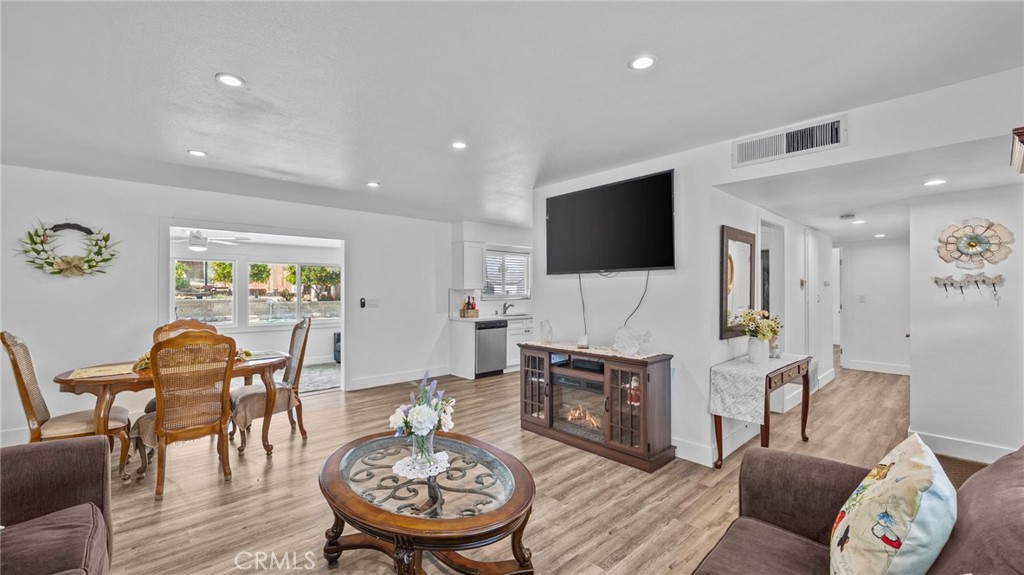 27319 capilano drive