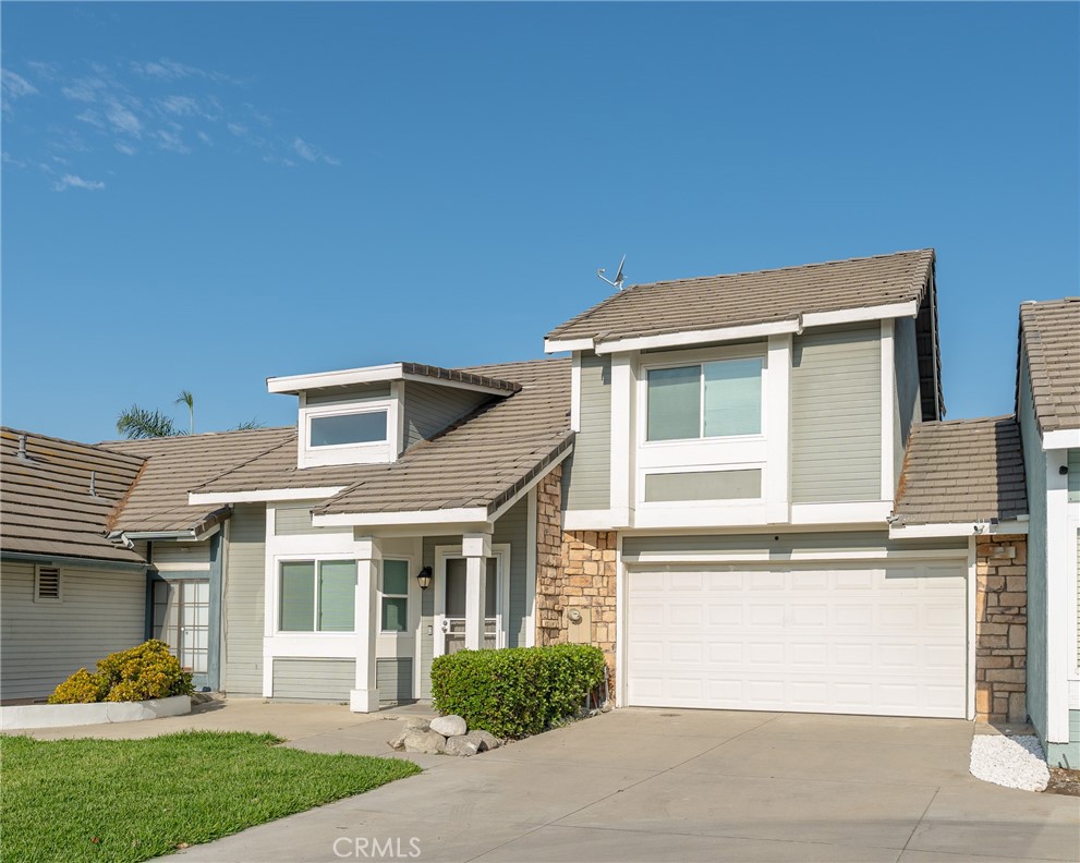 Similar Properties