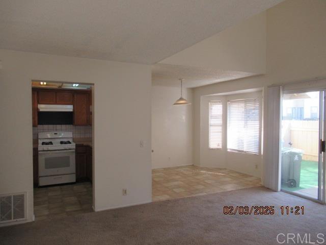 1983 Manzana Way