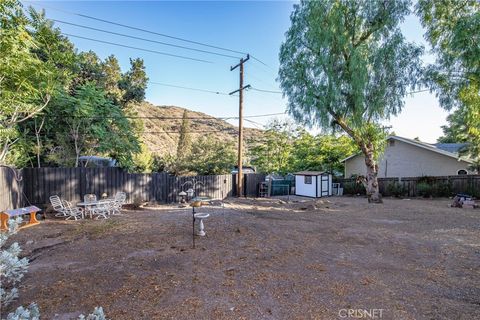A home in Agua Dulce