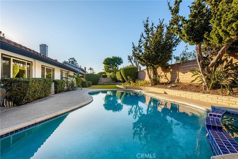 A home in North Tustin