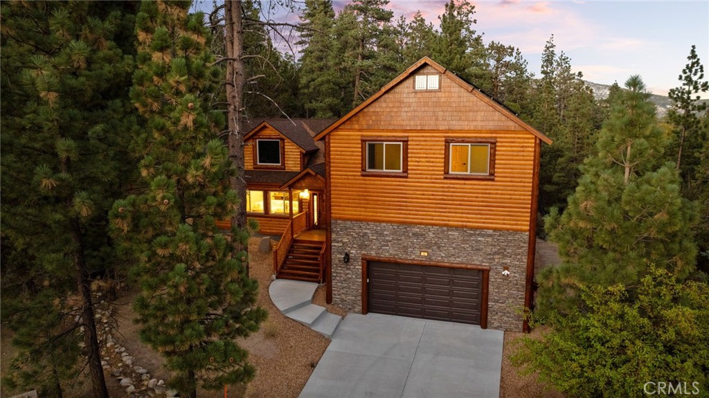 195 Teakwood Drive