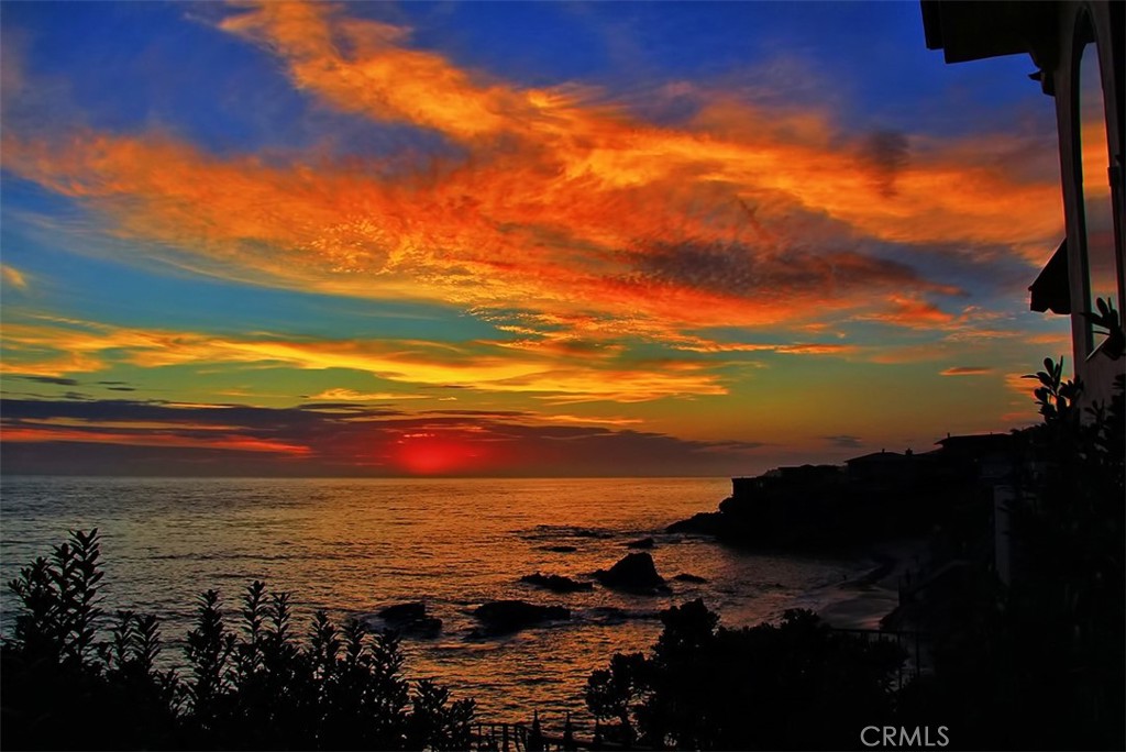 Corona del Mar South of PCH (CDMS) - Residential