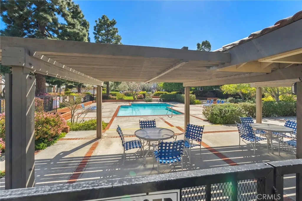 Rancho Palos Verdes, California 90275, United States, 2 Bedrooms Bedrooms, ,2 BathroomsBathrooms,Residential,Active,88966