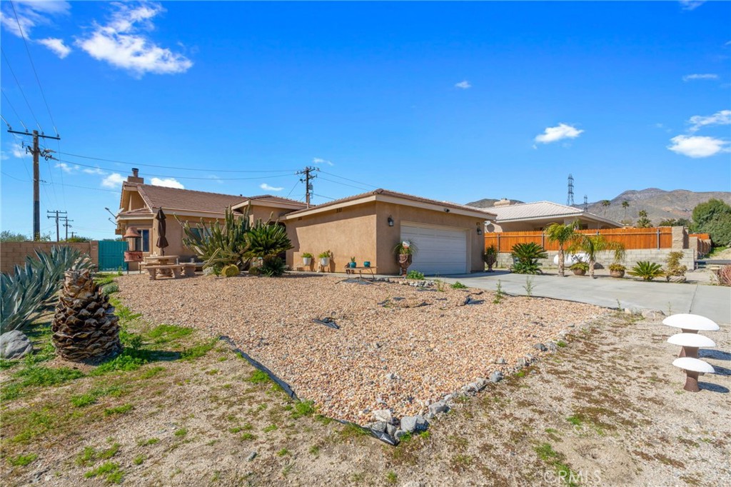 13335 Ocotillo Road