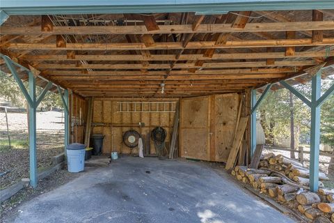 A home in Mariposa