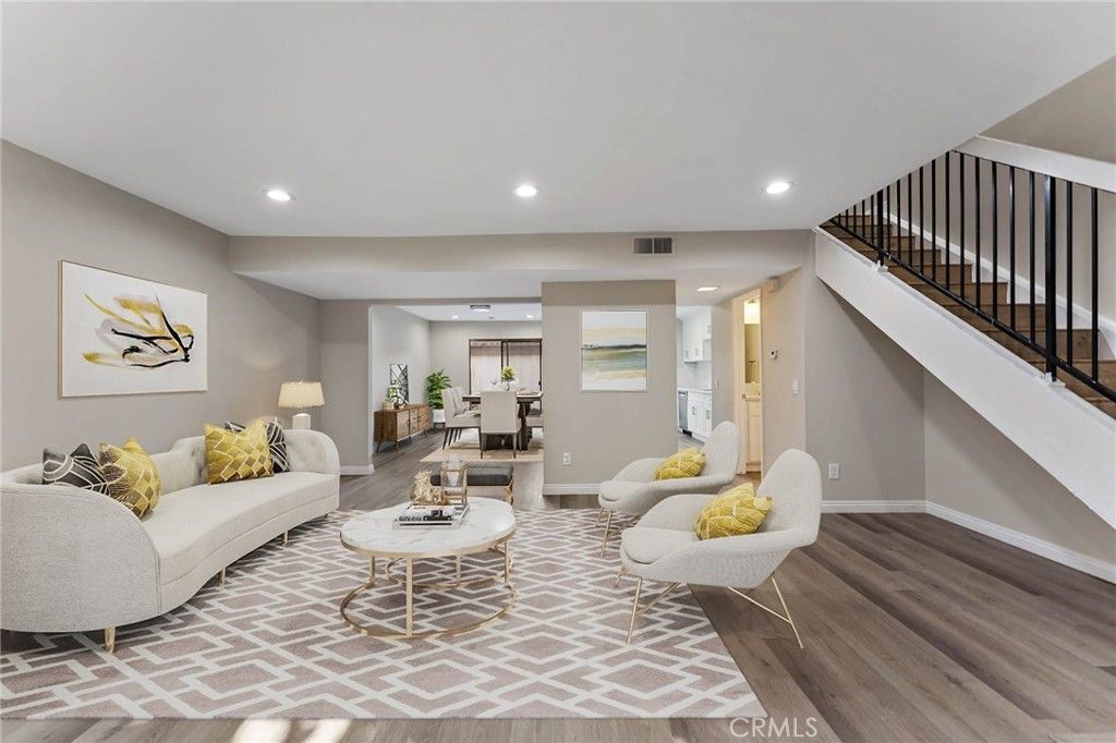 listing image 130727731927699228415