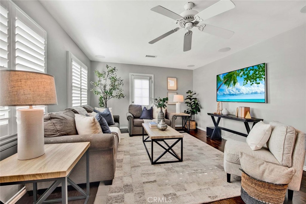 343 W Fletcher Avenue