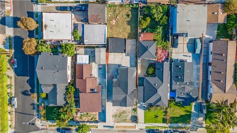 A home in Inglewood