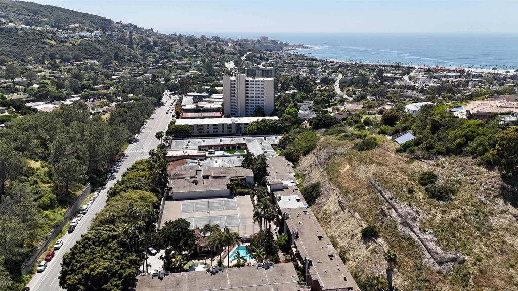 Photo 44 of 47 of 2610 Torrey Pines Road C21 condo