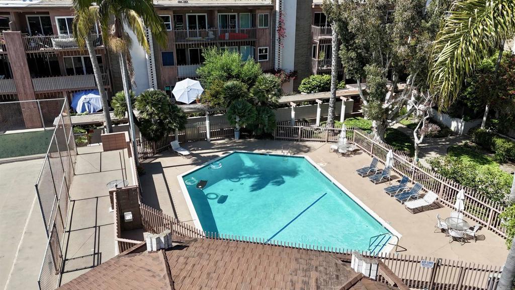 Photo 33 of 47 of 2610 Torrey Pines Road C21 condo