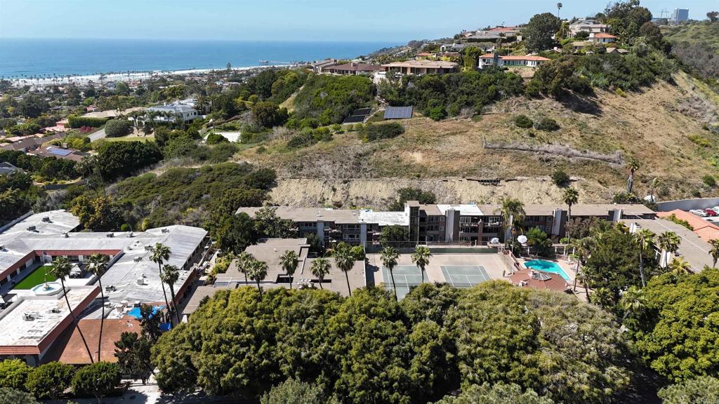 Photo 40 of 47 of 2610 Torrey Pines Road C21 condo