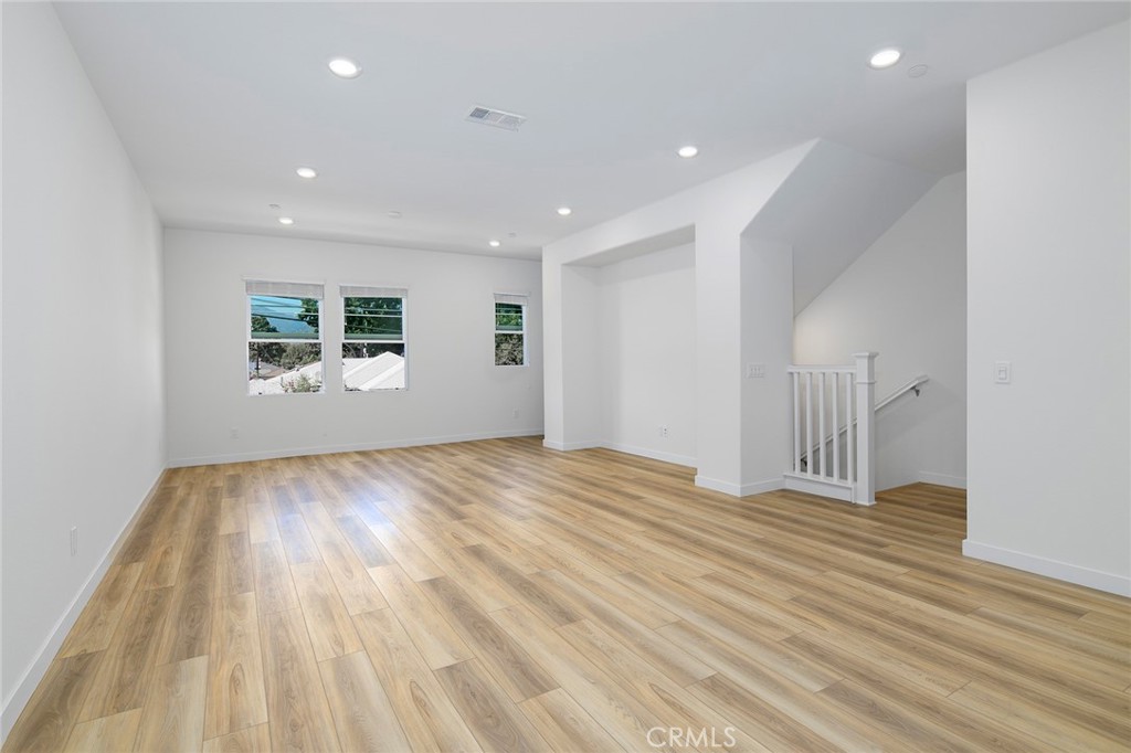 4341 Maple Lane