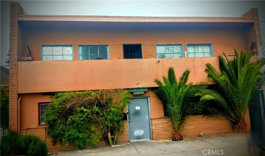 Nestled in the heart of the Art District, just three blocks from the beach and minutes from shopping, this versatile property offers endless possibilities. The upper level features four bedrooms, a den, and 1.5 bathrooms, complemented by contemporary colors, laminate flooring, and an inviting outdoor patio. The ground floor is designed for business use, boasting five offices, a welcoming waiting room, and ample storage. With separate entrances for each level, this property is ideal for a doctor’s office, florist, mail service, artist studio, music gallery, or other creative ventures.