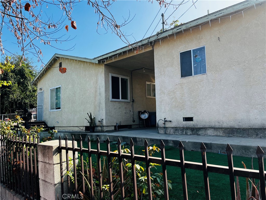 5158 Templeton Street