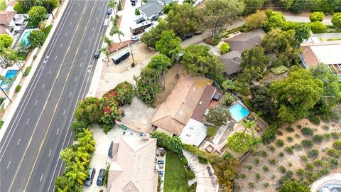 A home in North Tustin