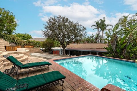 A home in North Tustin