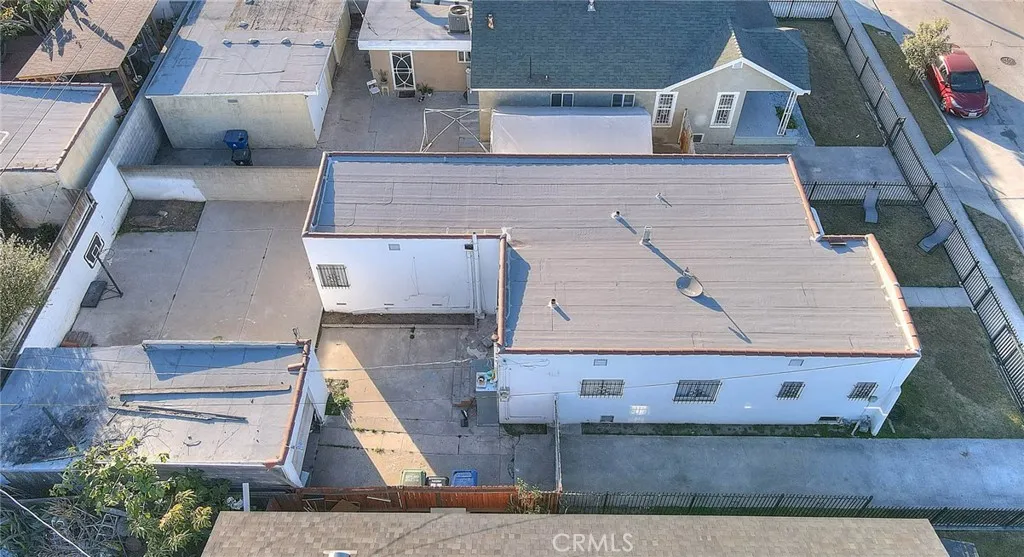 Los Angeles, California 90047, United States, 4 Bedrooms Bedrooms, ,2 BathroomsBathrooms,Residential,Active,99422