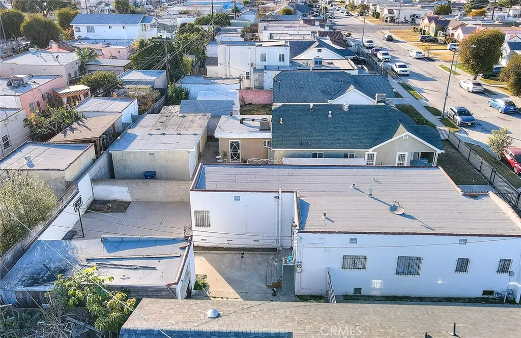 Los Angeles, California 90047, United States, 4 Bedrooms Bedrooms, ,2 BathroomsBathrooms,Residential,Active,99422