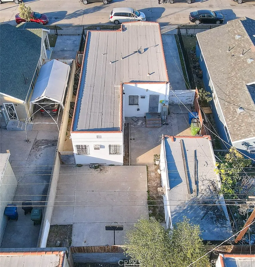 Los Angeles, California 90047, United States, 4 Bedrooms Bedrooms, ,2 BathroomsBathrooms,Residential,Active,99422