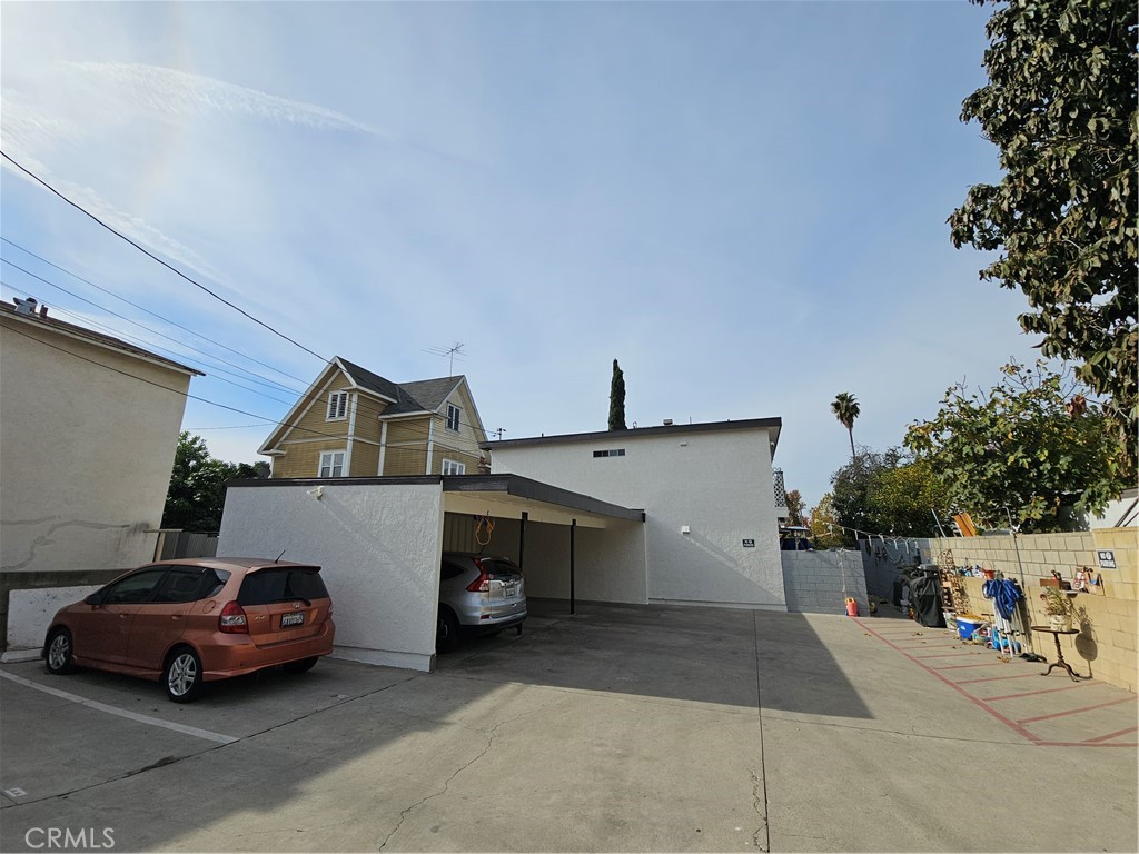 Properties 4 1210 S Campbell Avenue