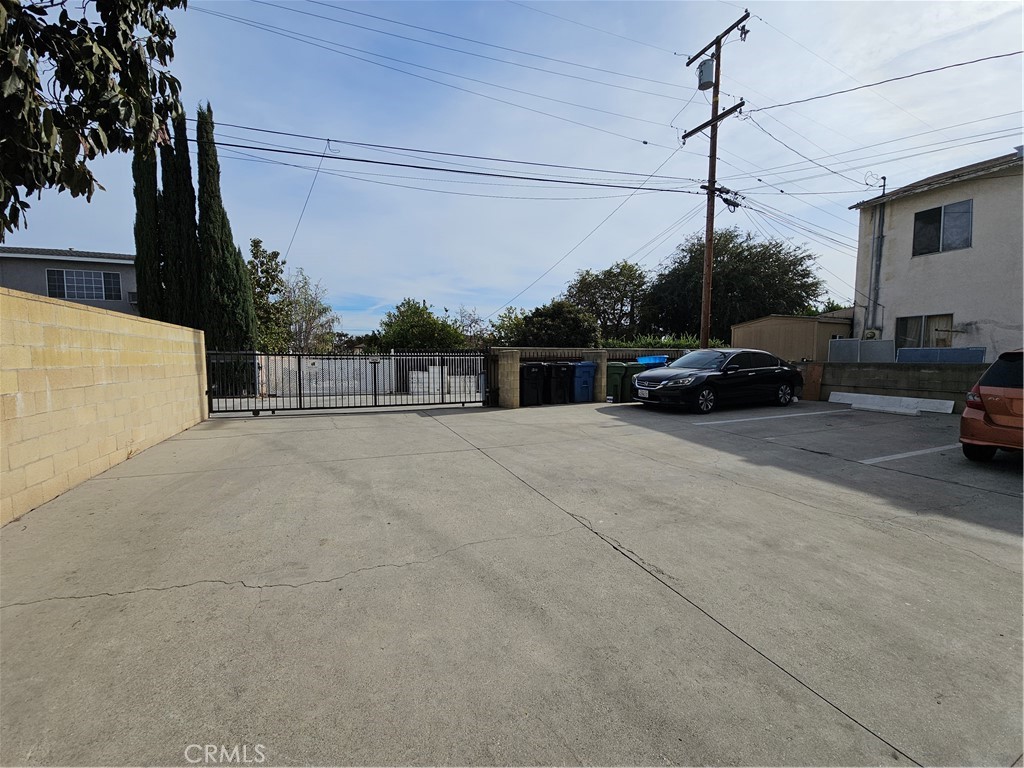 Properties 2 1210 S Campbell Avenue