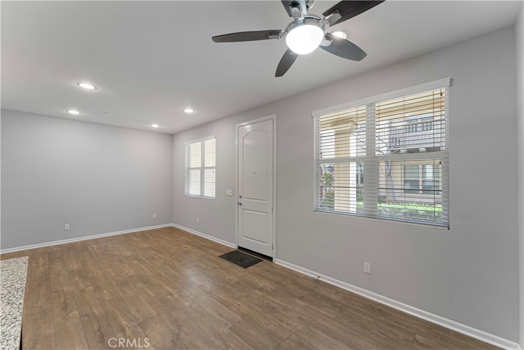 906 Grove Court