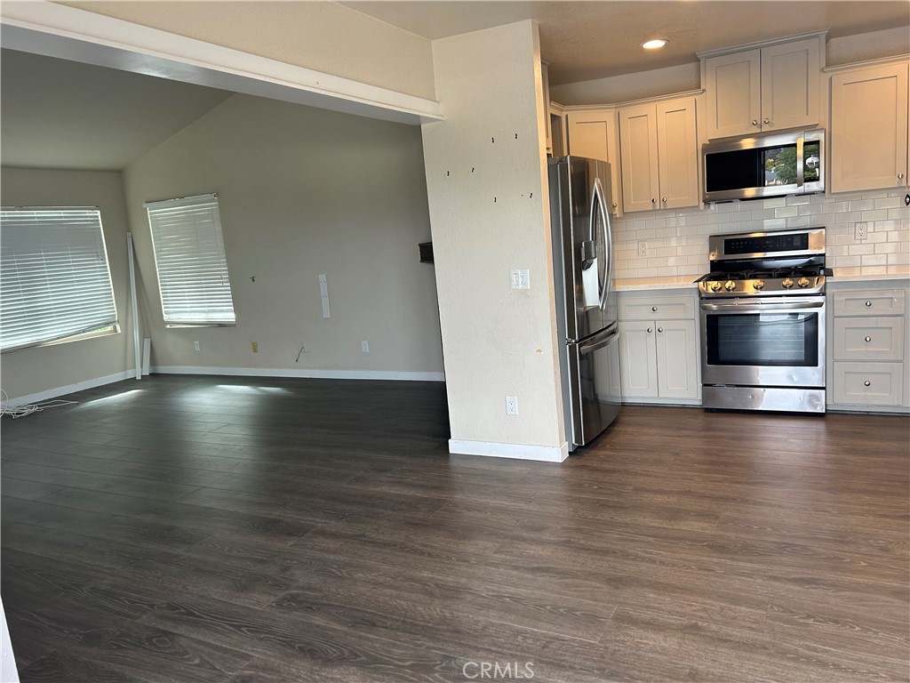 ,cuarom - Residential Lease