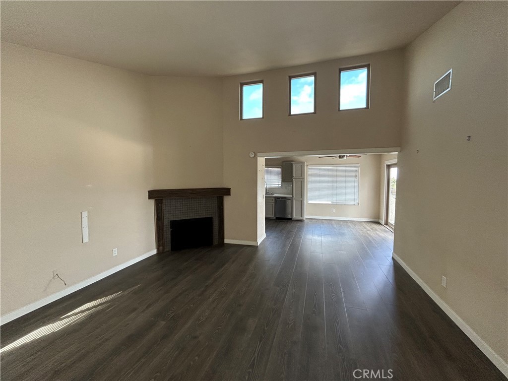 ,cuarom - Residential Lease