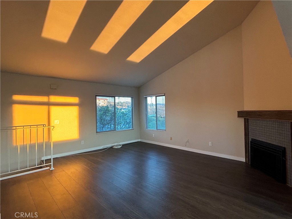 ,cuarom - Residential Lease