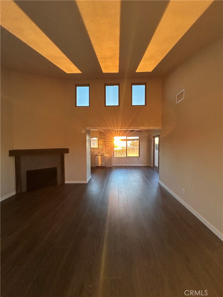 ,cuarom - Residential Lease