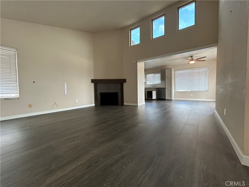 ,cuarom - Residential Lease