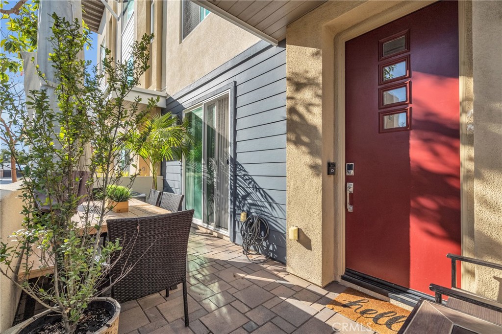 5724 Acacia Lane