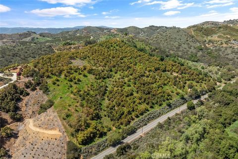 48825 Via Vaquero Temecula CA 92590
