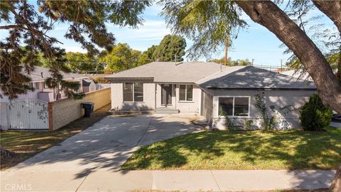 A home in La Mirada