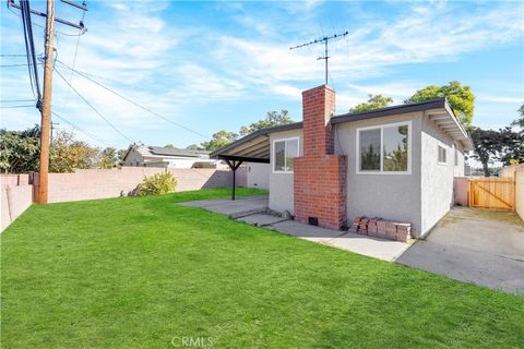 A home in La Mirada