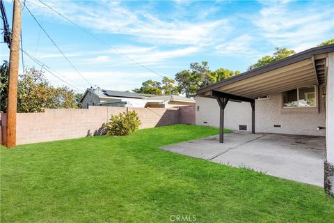 A home in La Mirada