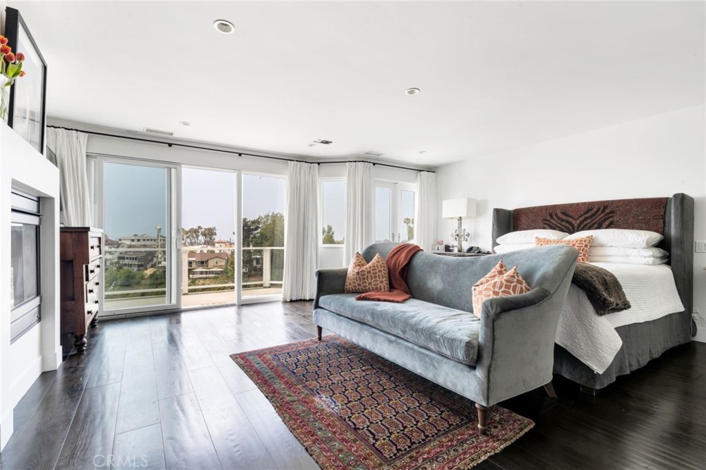 Corona Highlands (CORH) - Residential