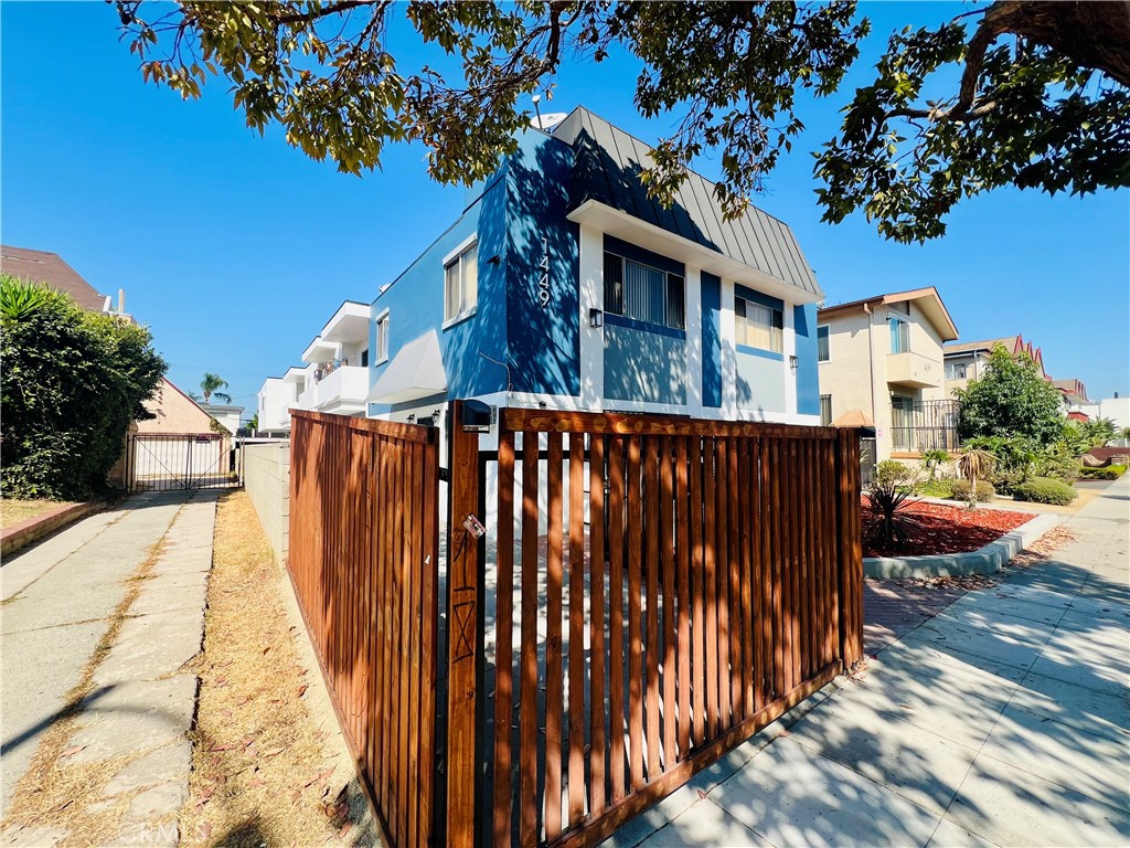 1449 S Point View Street